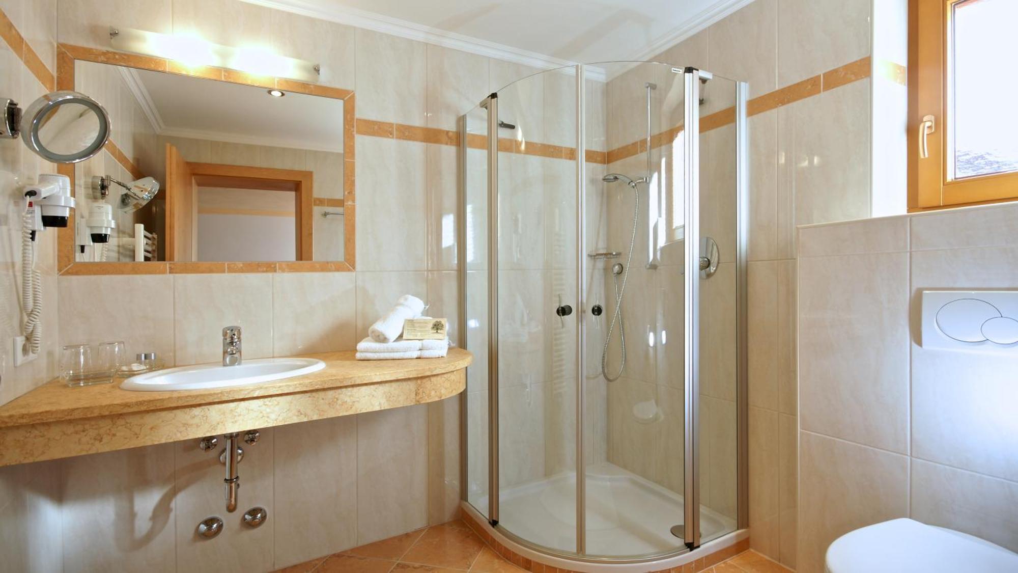 Hotel-Garni Weidacherhof Лойташ Екстериор снимка